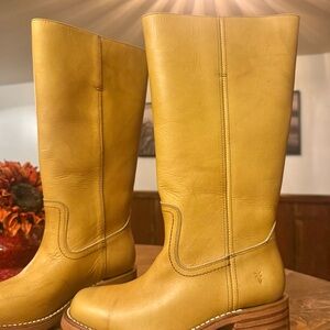 NEW Frye Banana Campus Boots